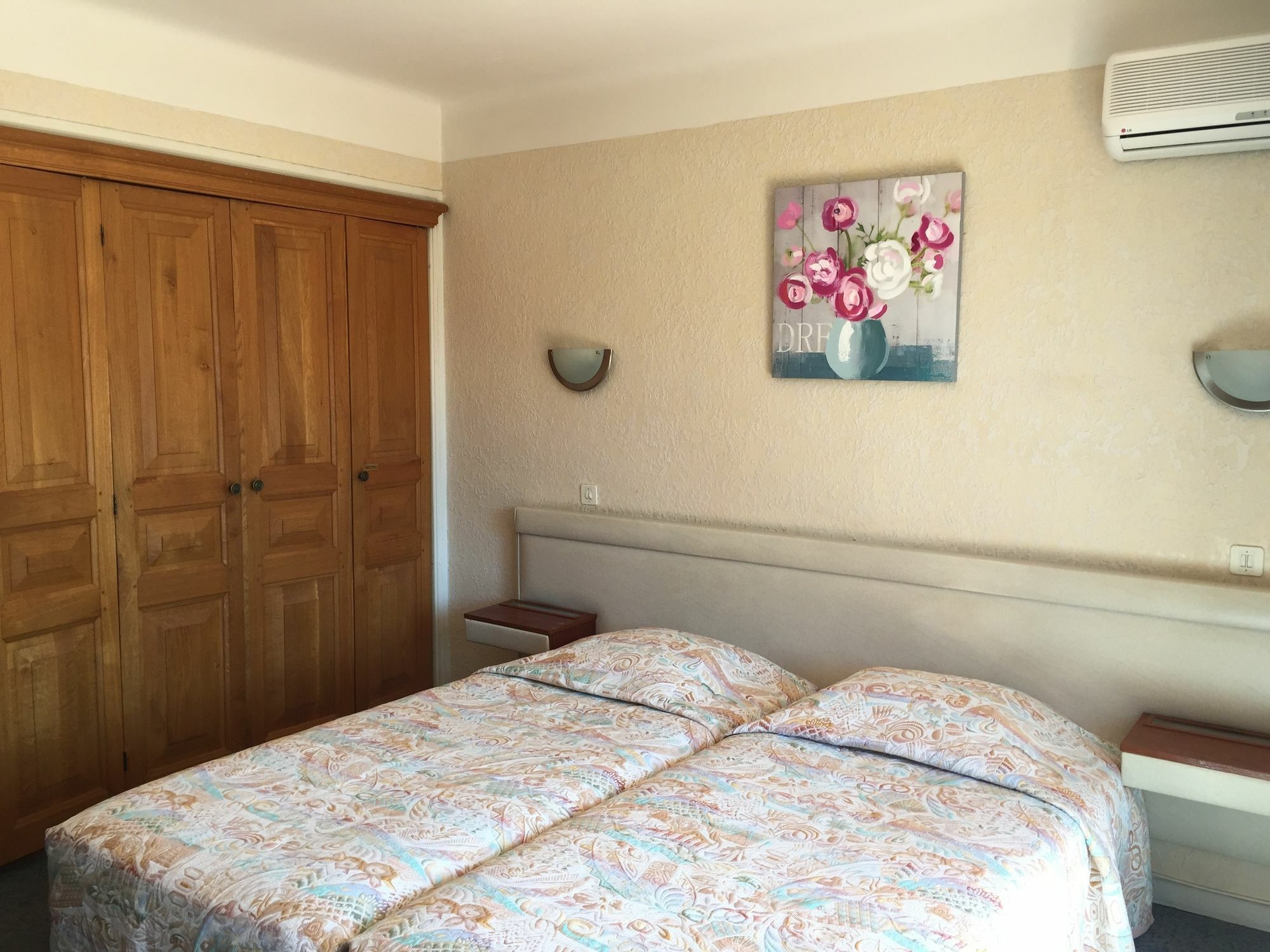 Castel Garoupe Hotel Antibes Exterior foto